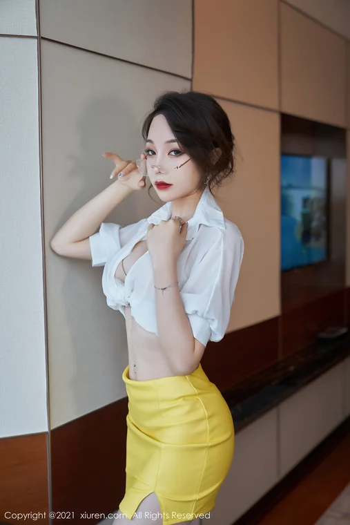 [XIUREN] No.3543 Booty - Zhizhi (芝芝) preview 10