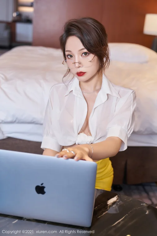 [XIUREN] No.3543 Booty - Zhizhi (芝芝) preview 17