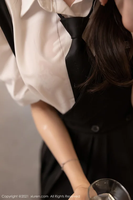 [XIUREN] No.3643 Booty - Zhizhi (芝芝) preview 16