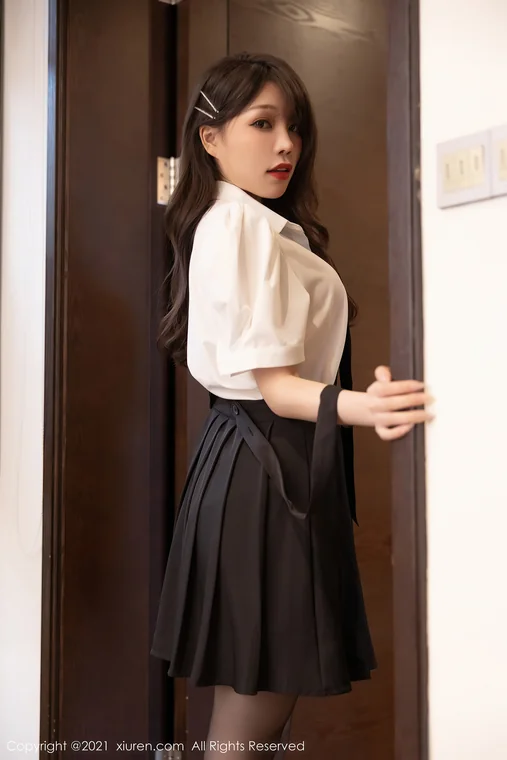 [XIUREN] No.3643 Booty - Zhizhi (芝芝) preview 23