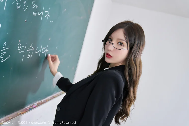 [XIUREN] No.3650 Zhou Yuxi (周于希Sandy) preview 10