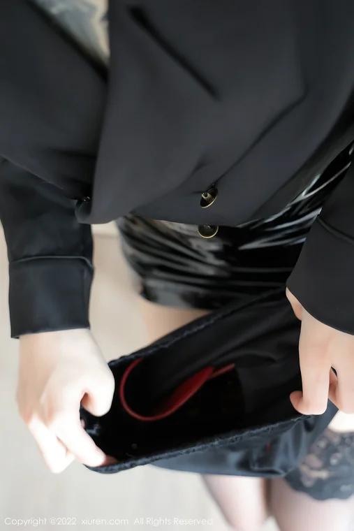 [XIUREN] No.4927 奶瓶 preview 8