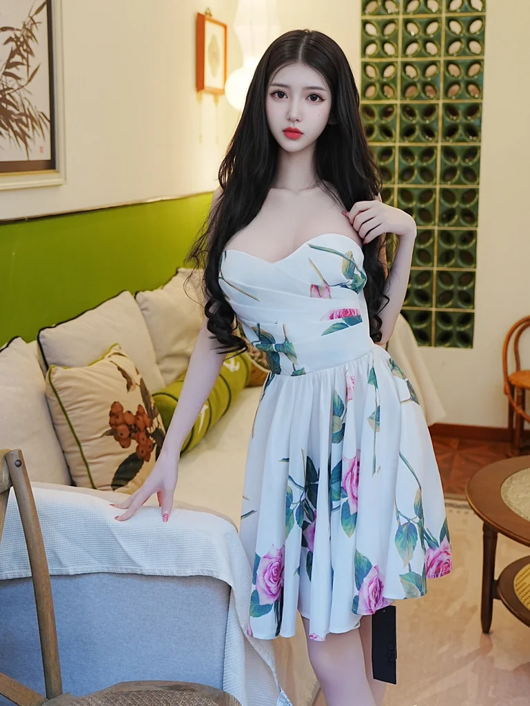 [XR Uncensored] 白小蝶 - 肉丝连衣花裙 preview 5