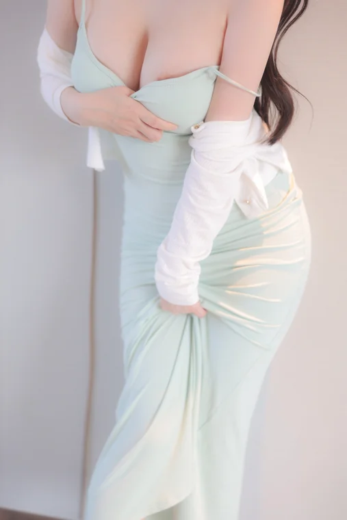 [XR Uncensored] 白茹雪Abby - R18 秀人网模特 绿色 preview 5