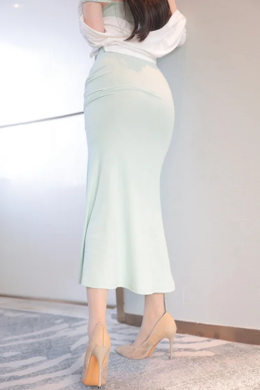 [XR Uncensored] 白茹雪Abby - R18 秀人网模特 绿色 preview 7