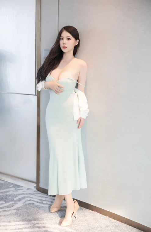 [XR Uncensored] 白茹雪Abby - R18 秀人网模特 绿色 preview 9