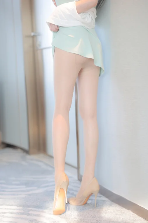 [XR Uncensored] 白茹雪Abby - R18 秀人网模特 绿色 preview 13