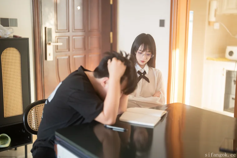 [XR Uncensored] 茂木希子 & 璐璐 - R18 希威社模特 家教与后妈 preview 8