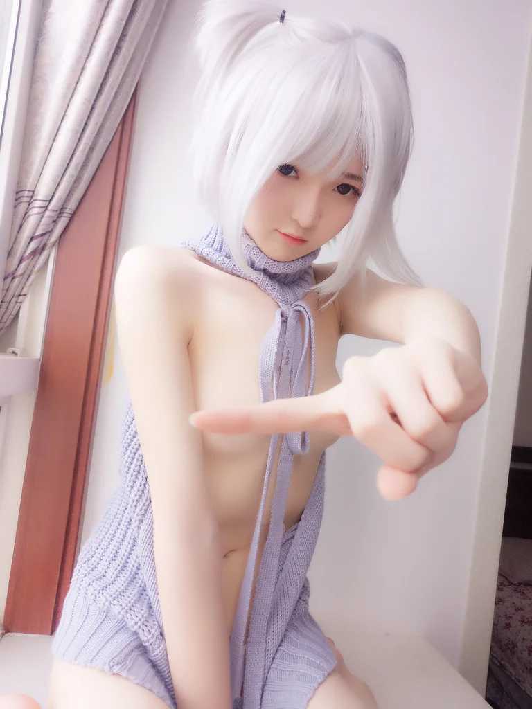 [Coser] 一小央泽 (yixiaoyangze) 高领毛衣 preview 1