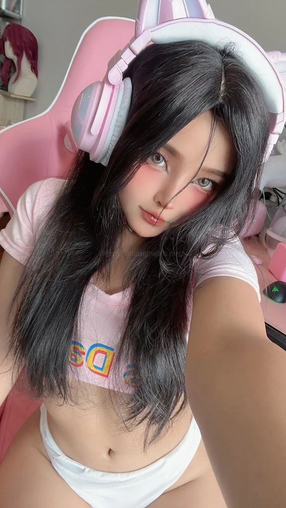 [Coser] Sayo Momo - E-girl Implied N00dz Messy preview 1