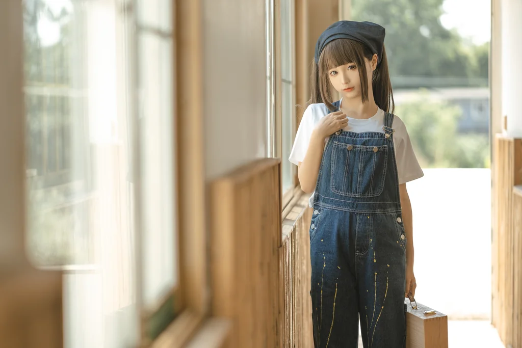 [Coser] 蠢沫沫 (chunmomo) - 小画家 (Small Painter) preview 16