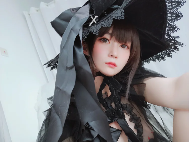[Coser] 白银81 见习魔女 preview 30