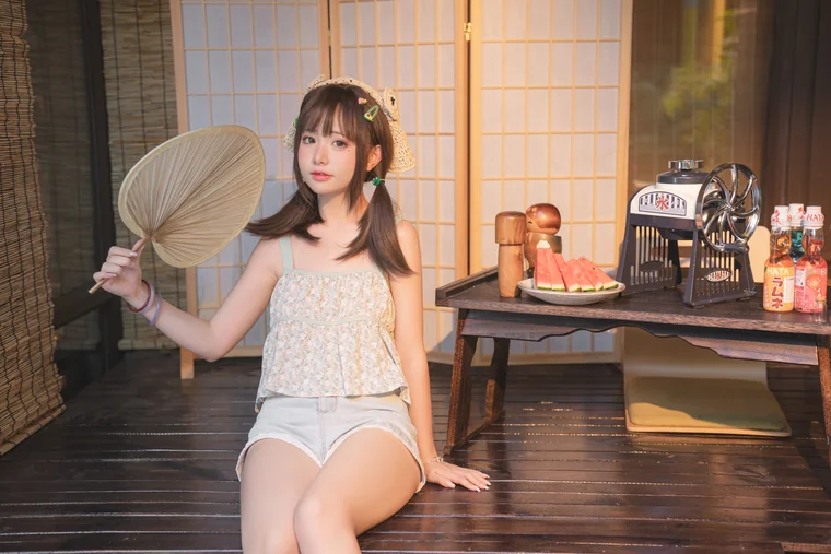 [Coser] Chinese 爆机少女喵小吉 - 小吉的小镇生活 preview 6