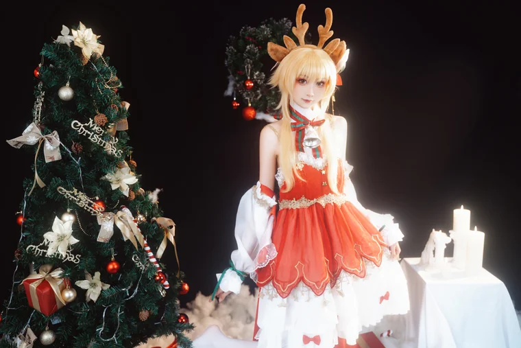 [Coser] Chinese 爆机少女喵小吉 x 金鱼kinngyo - 圣诞特辑 preview 1